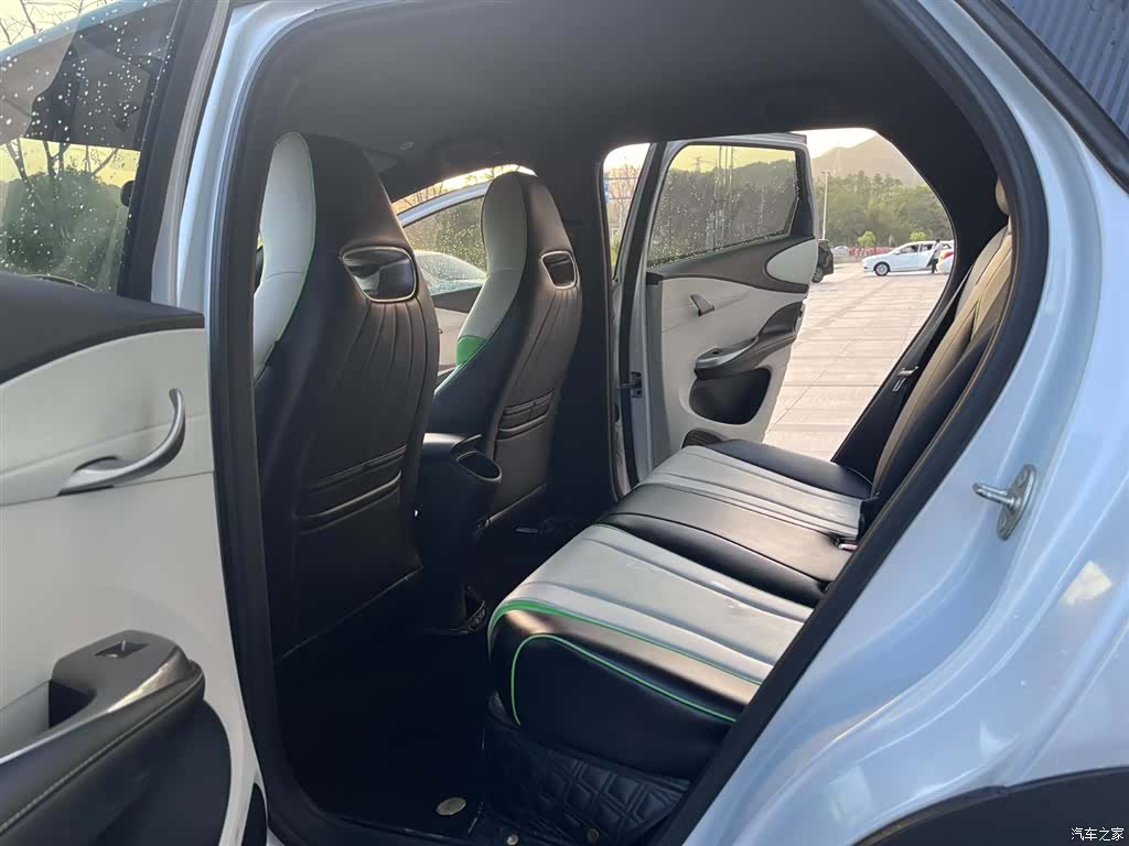 BYD Dolphin, 2021 9