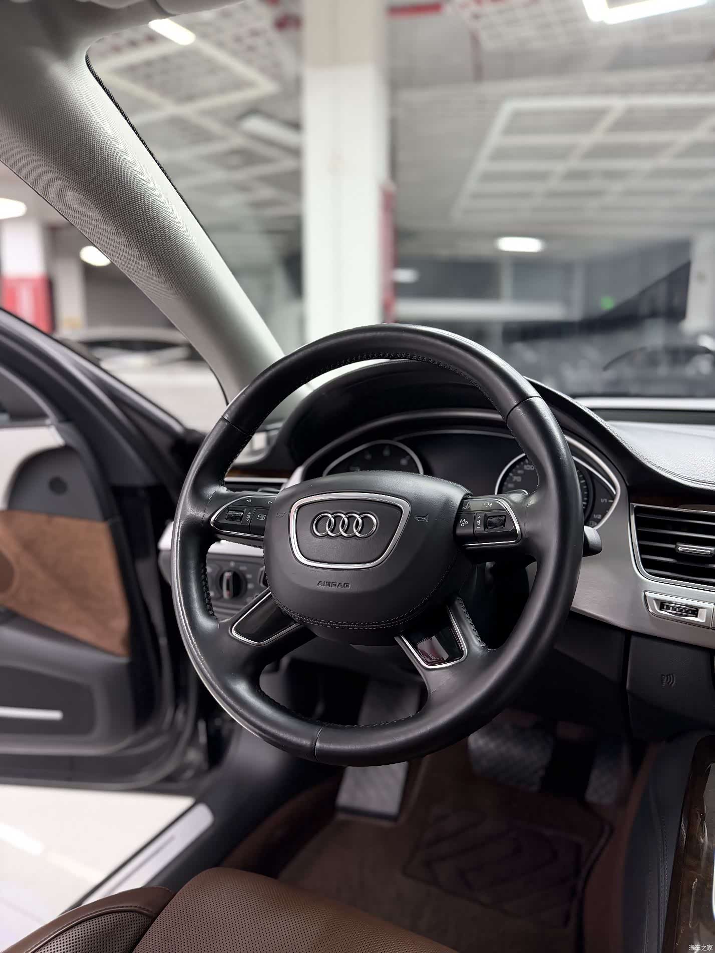 Audi A8L, 2017 13