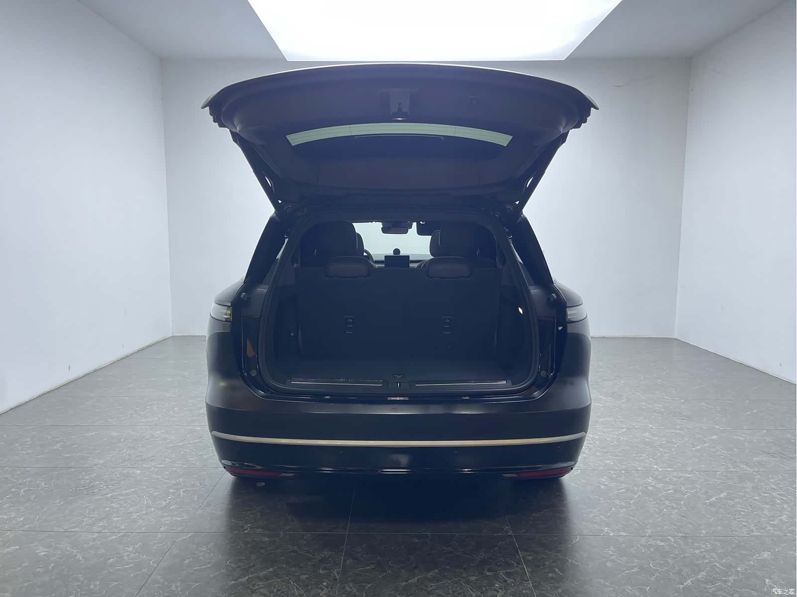 NIO ES8, 2024 6