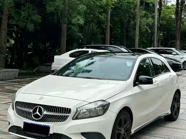 Mercedes-Benz A-Class 2014 — купить из Китая под заказ