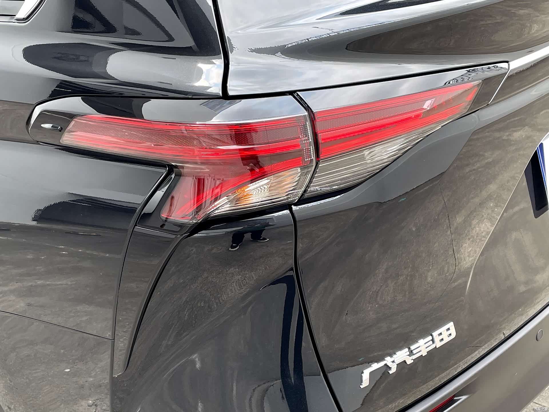 Toyota Sienna, 2026 7