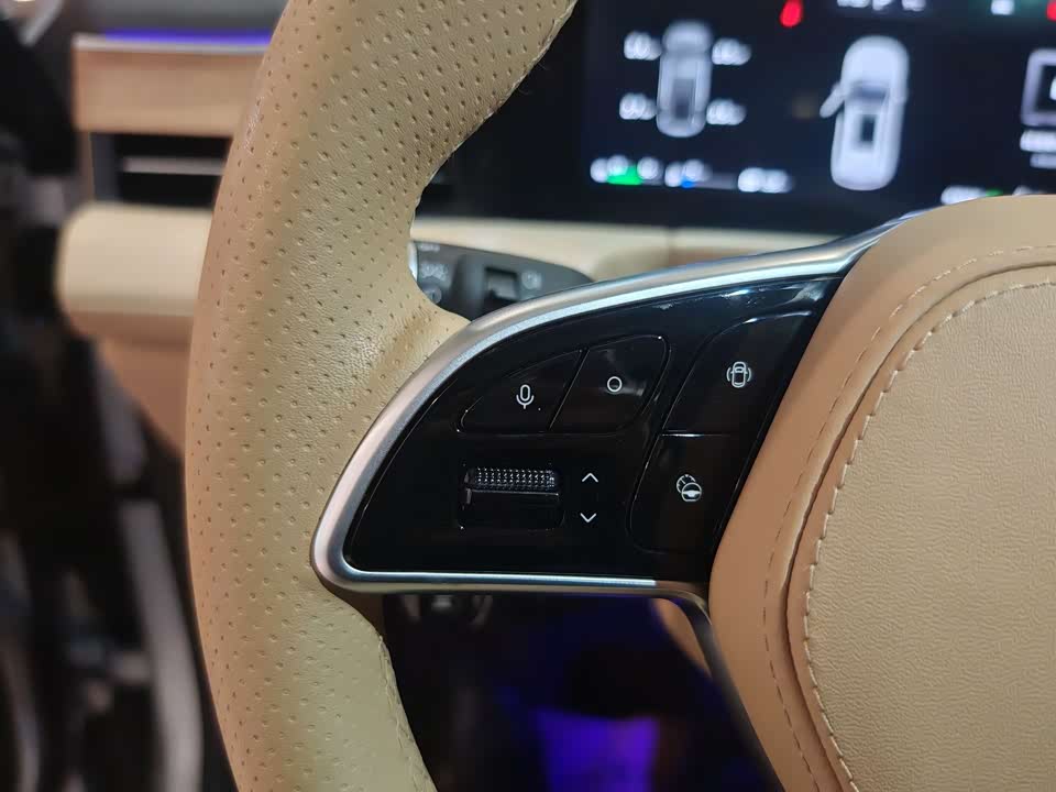 AITO Ask the world M7