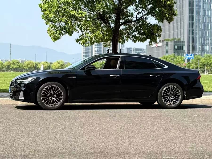 Audi A7L 2024, фото 5