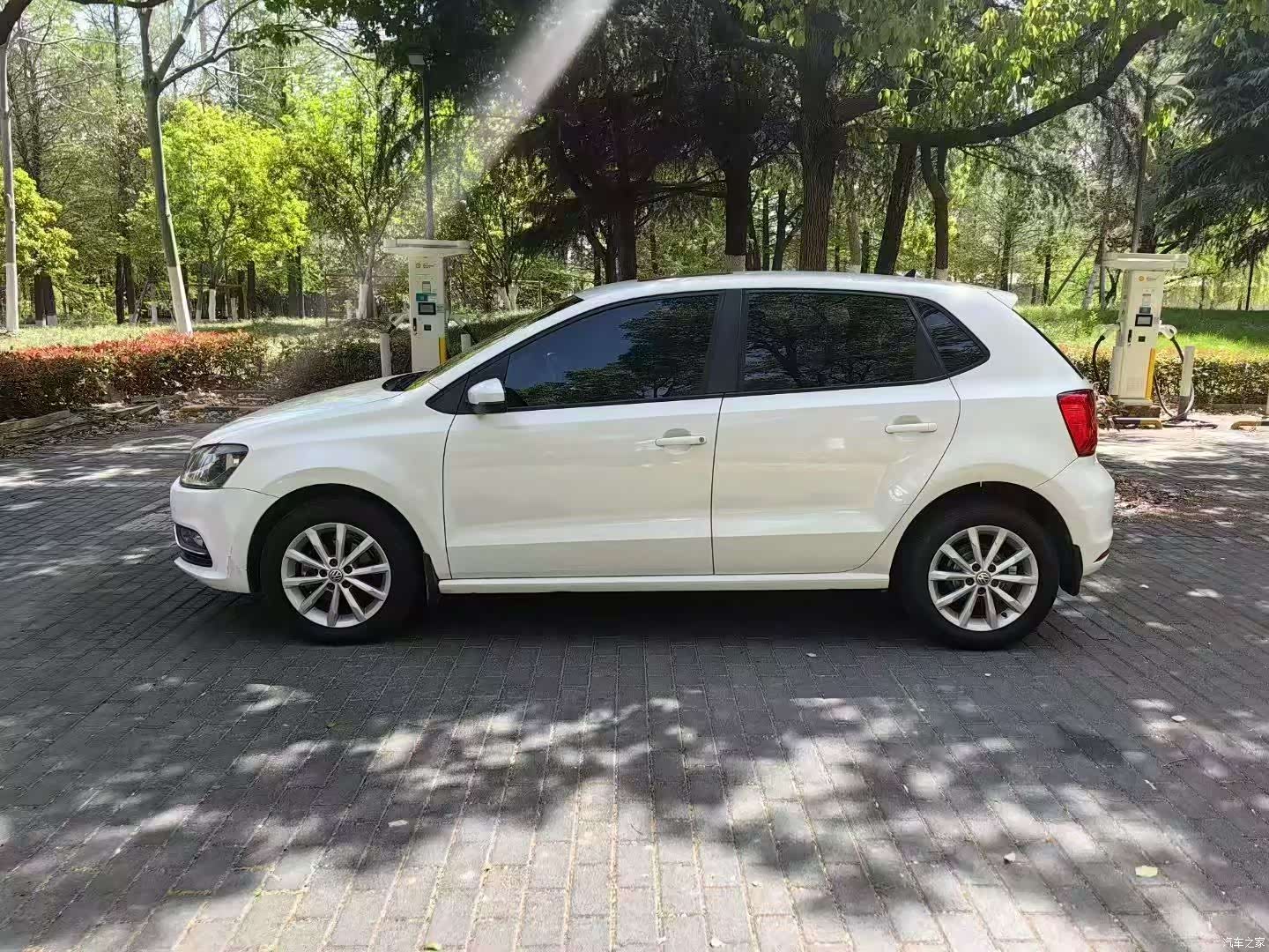 Volkswagen Polo, 2015 3