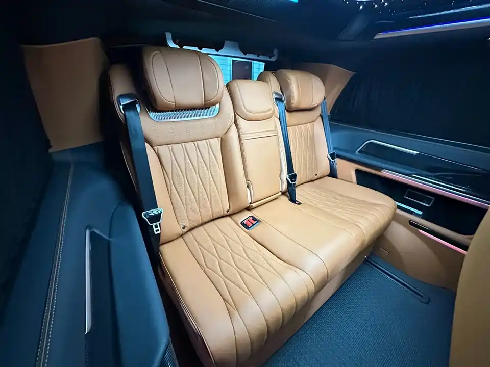 Mercedes-Benz V-class