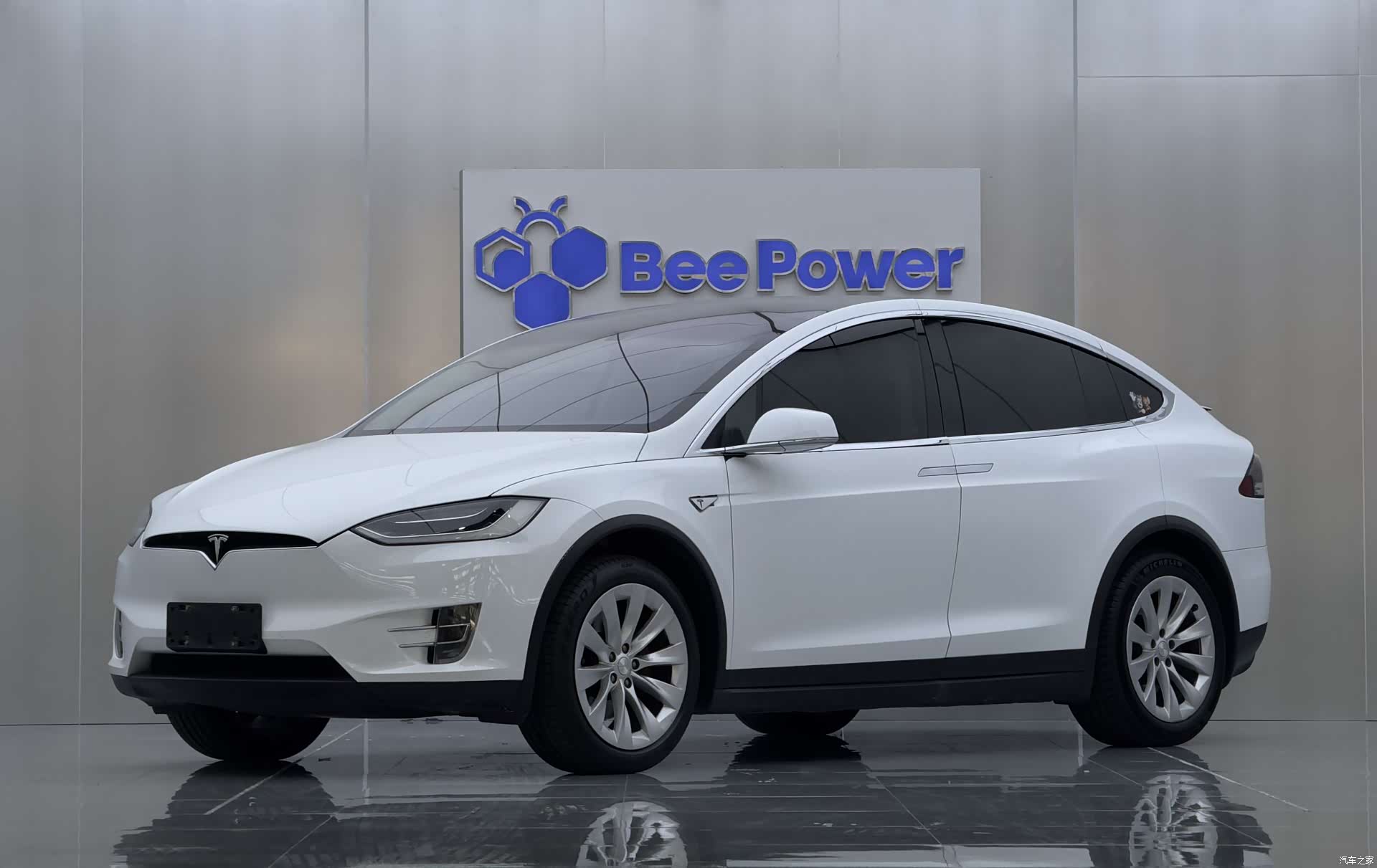 Tesla Model X, 2016 1