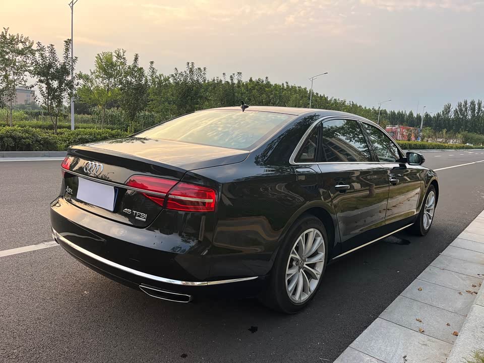 Audi A8