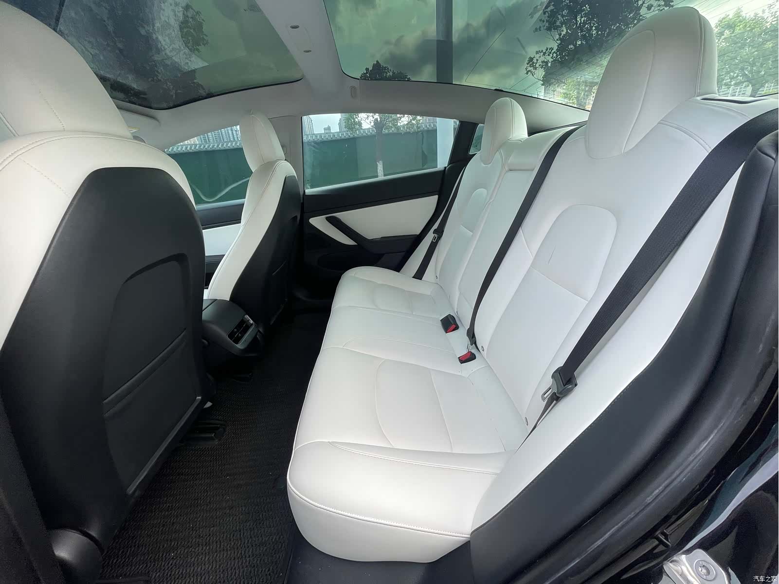 Tesla Model 3, 2020 7
