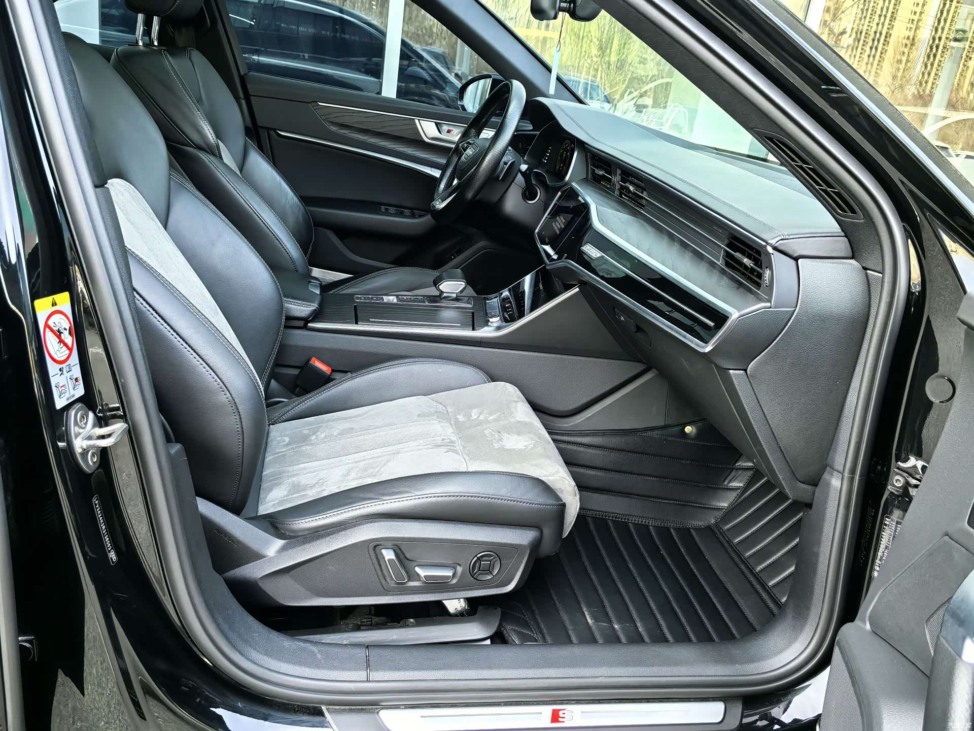 Audi A6L, 2025 15