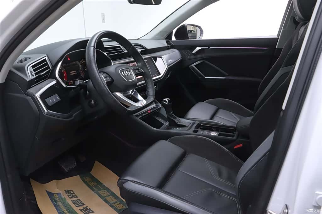 Audi Q3, 2022 13