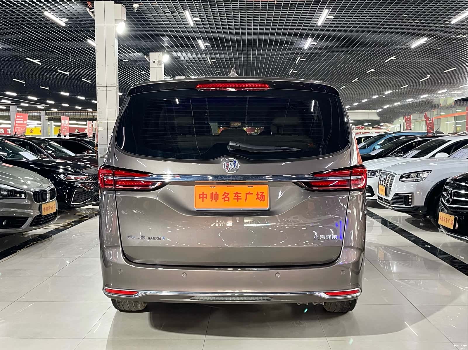 Buick GL8, 2022 все фото