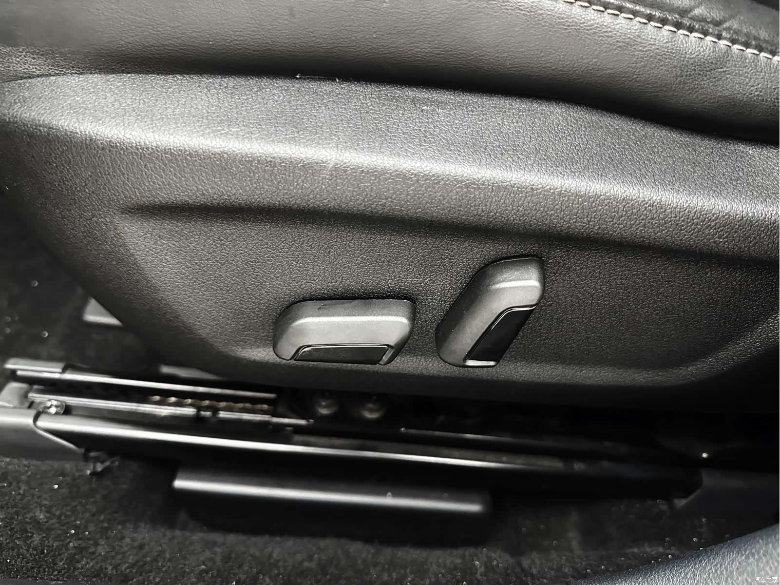 Mazda CX-30, 2022 12