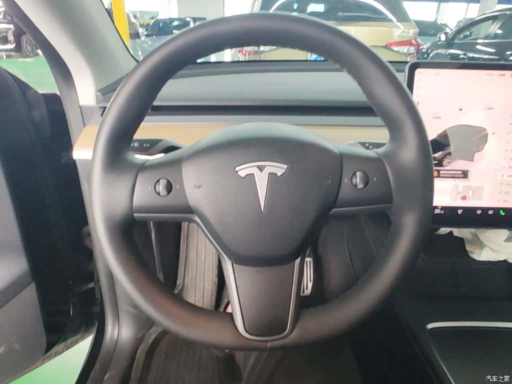 Tesla Model Y, 2022 11