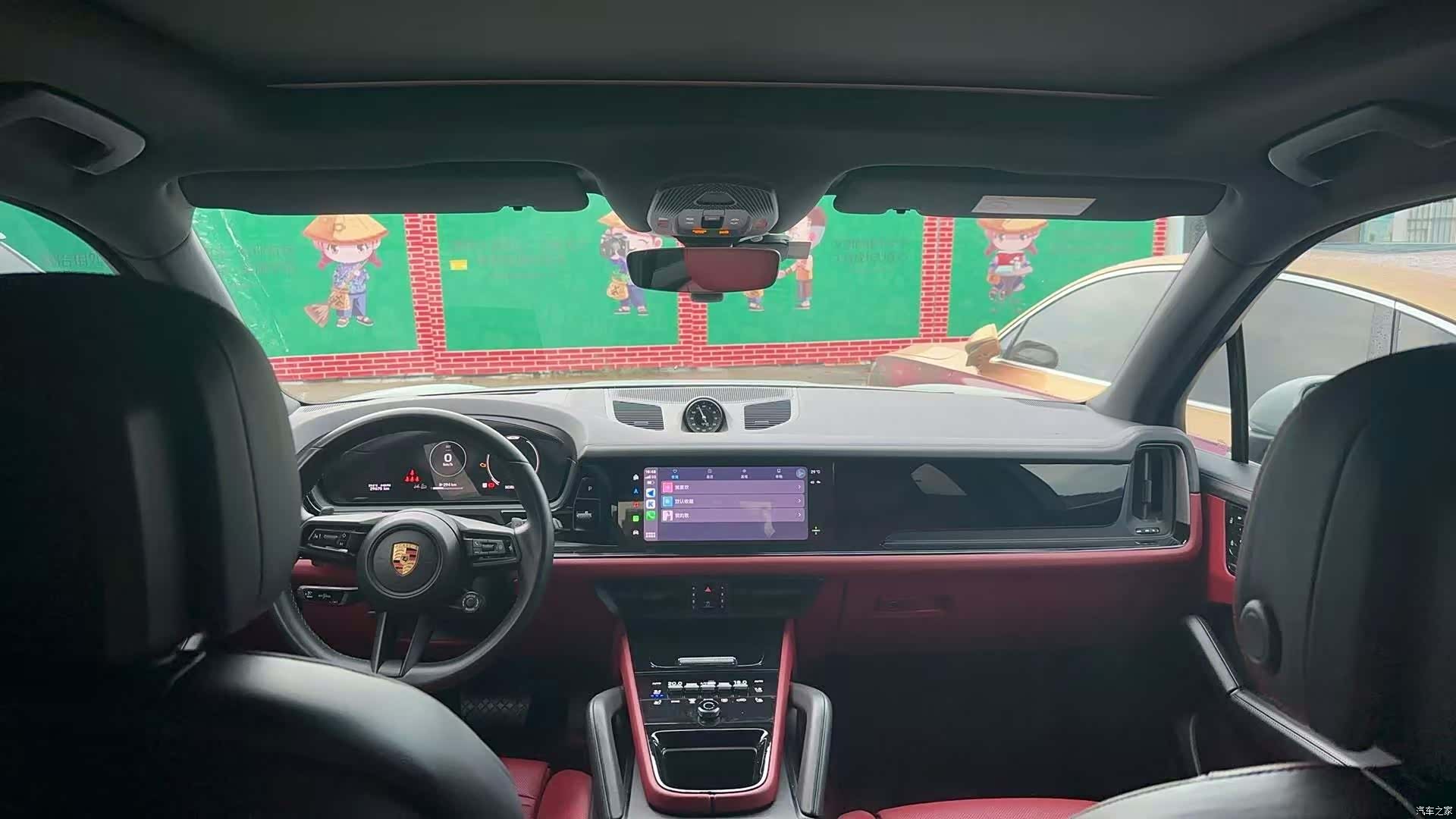 Porsche Cayenne, 2024 все фото