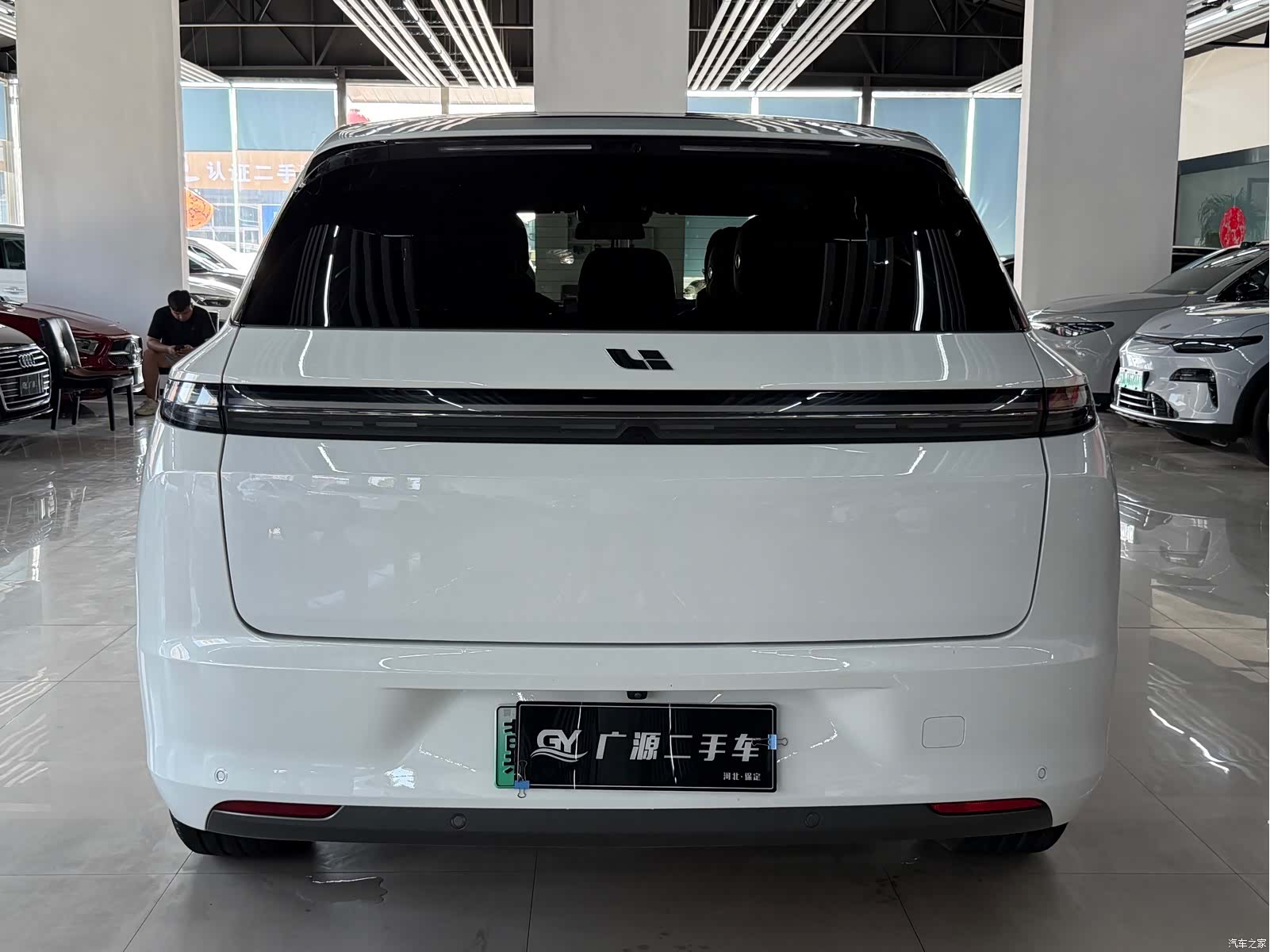 Li Auto L7, 2023 все фото