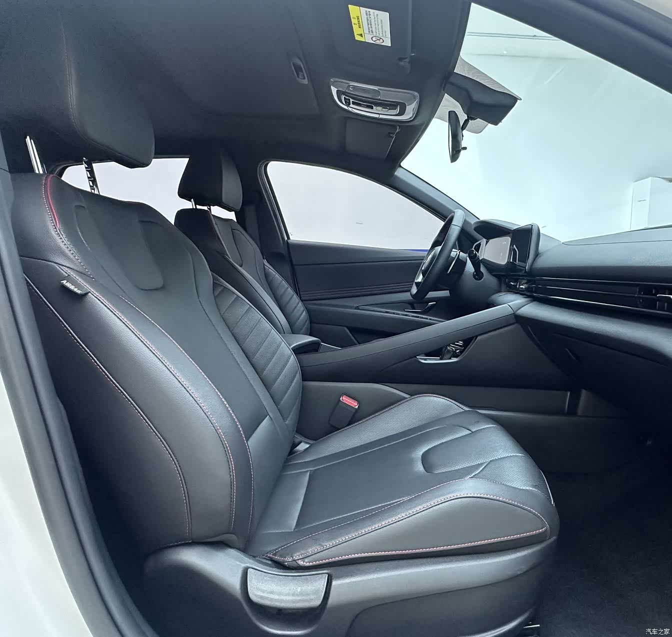 Hyundai Elantra, 2023 8