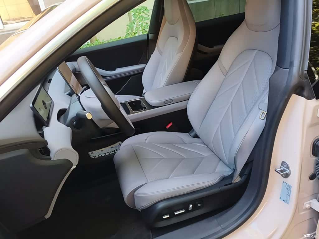 NIO ET5, 2025 11