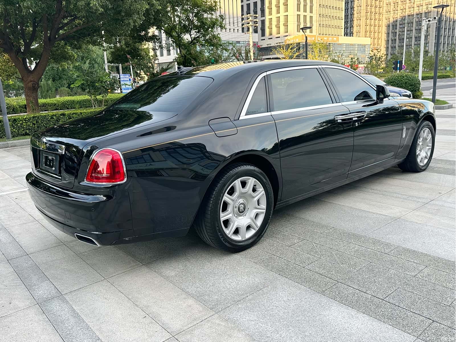 Rolls-Royce Ghost, 2014 18