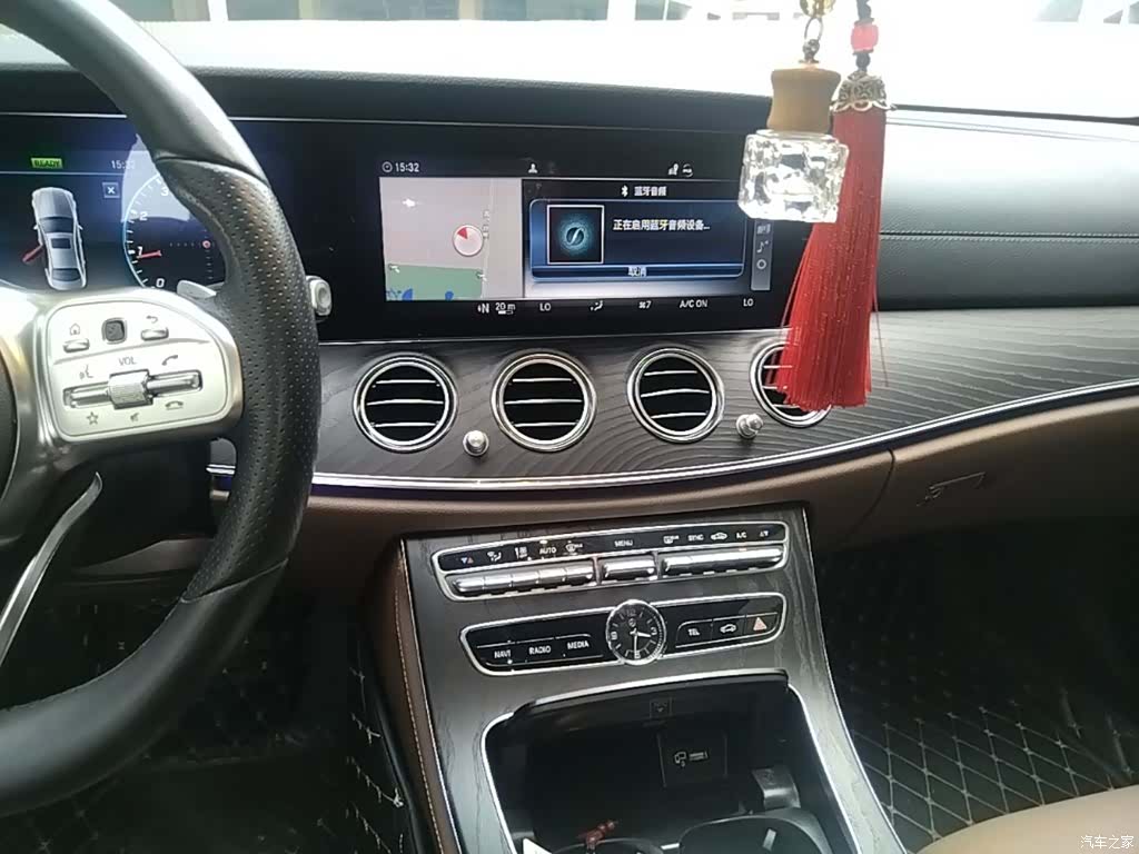 Mercedes-Benz E-Class, 2019 13