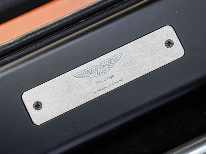 Aston Martin V8 Vantage 2012 4.7L S RoaDSter