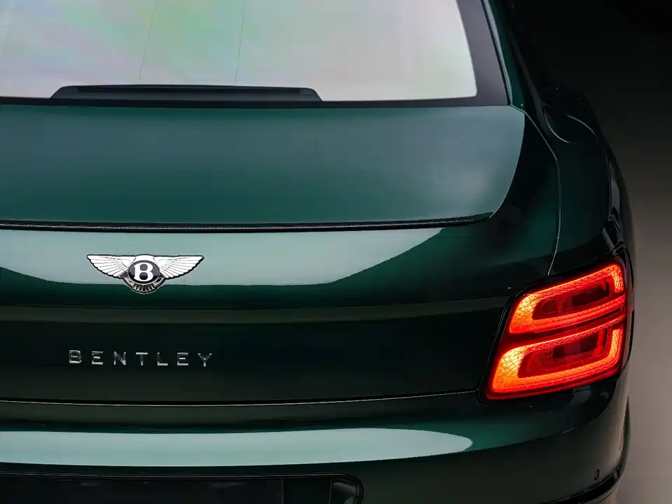 Bentley Flying