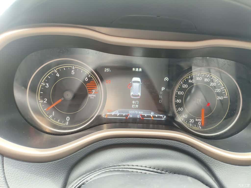 Jeep Cherokee, 2016 8