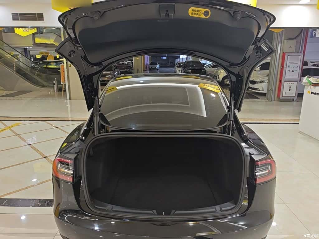Tesla Model 3, 2022 19