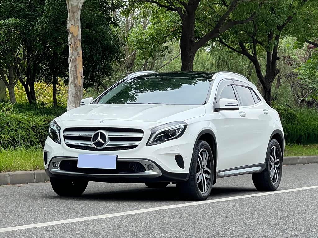 Mercedes-Benz GLA