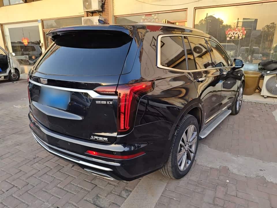 Cadillac XT6