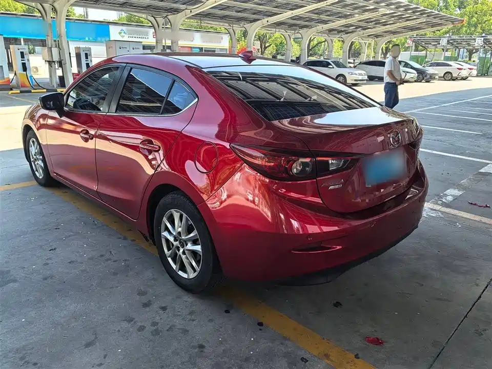 Mazda 3 Angkesaila