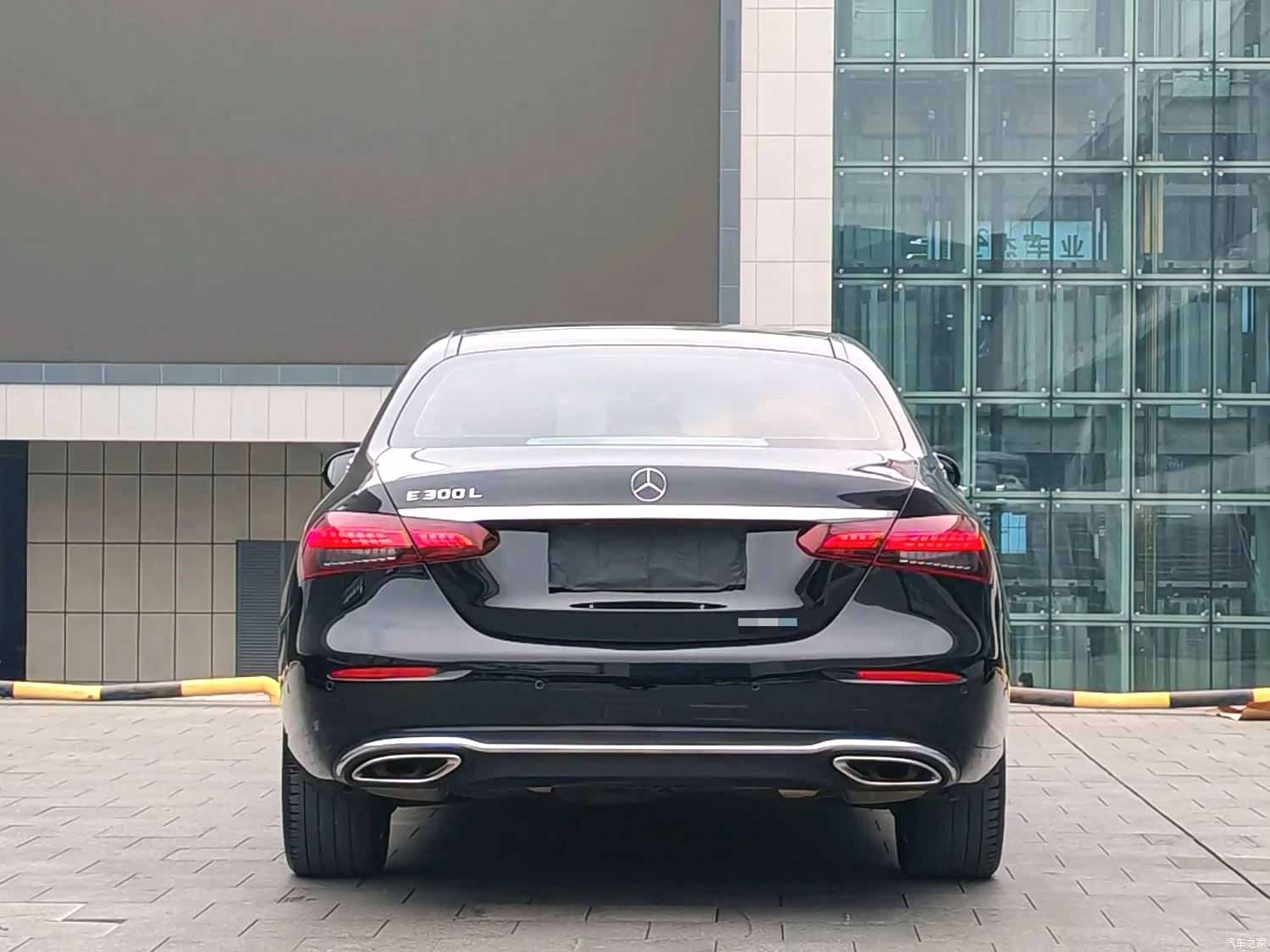 Mercedes-Benz E-Class, 2023 6