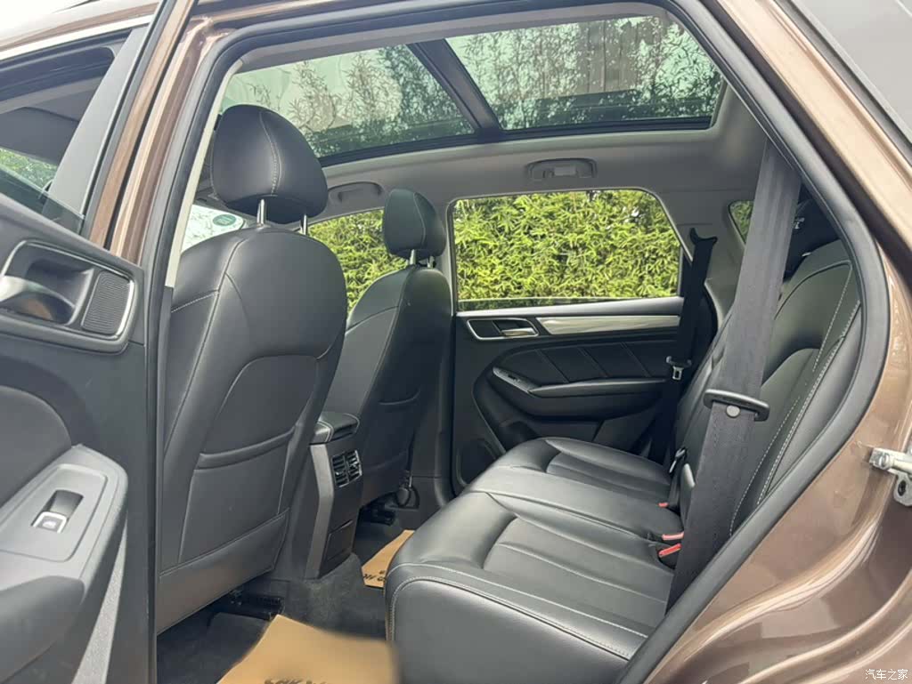 Roewe RX5, 2018 12