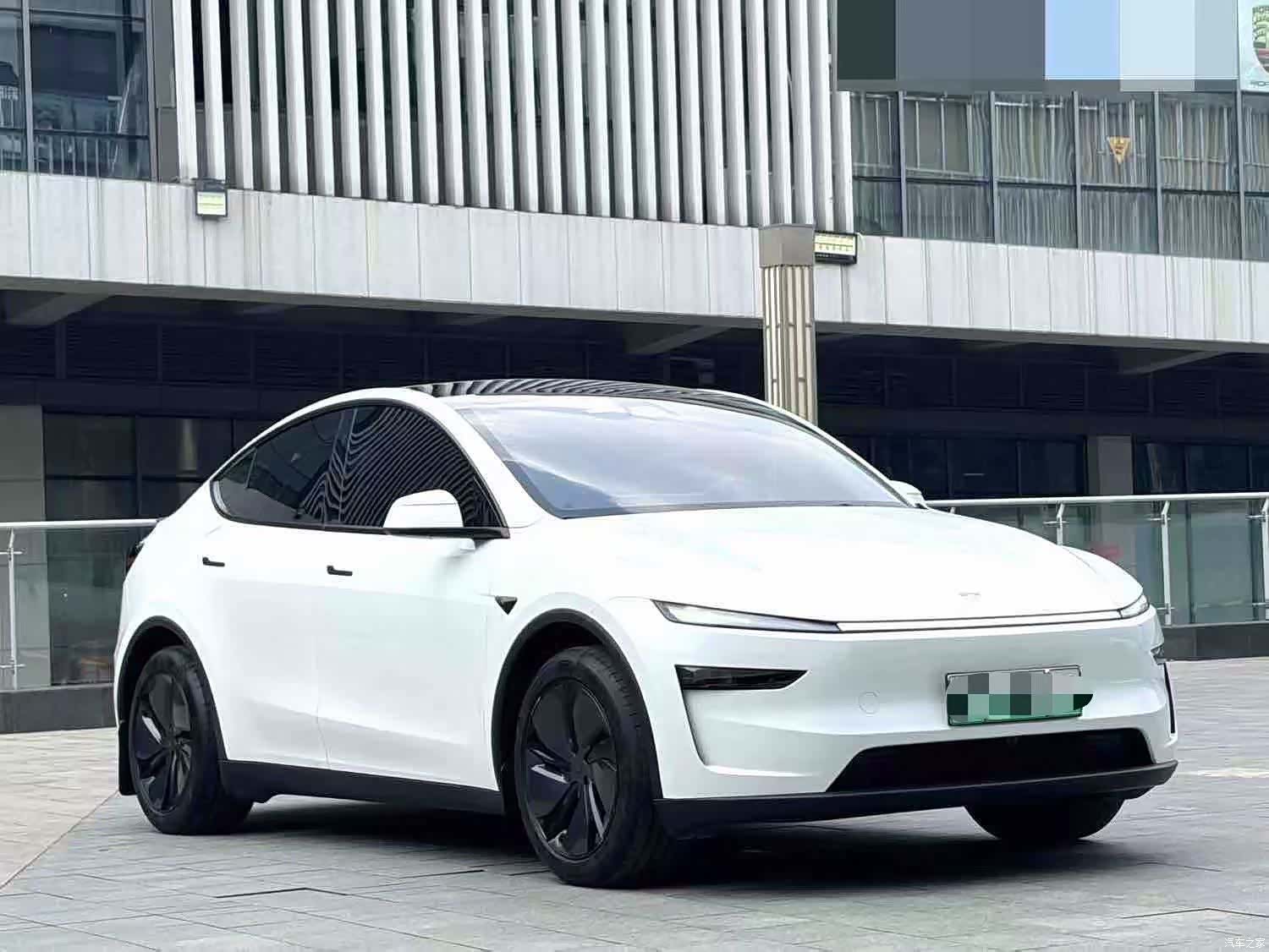 Tesla Model Y, 2026 3