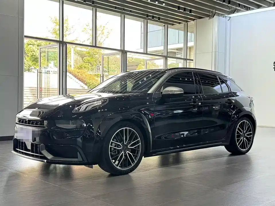 Lynk & Co 02 Hatchback