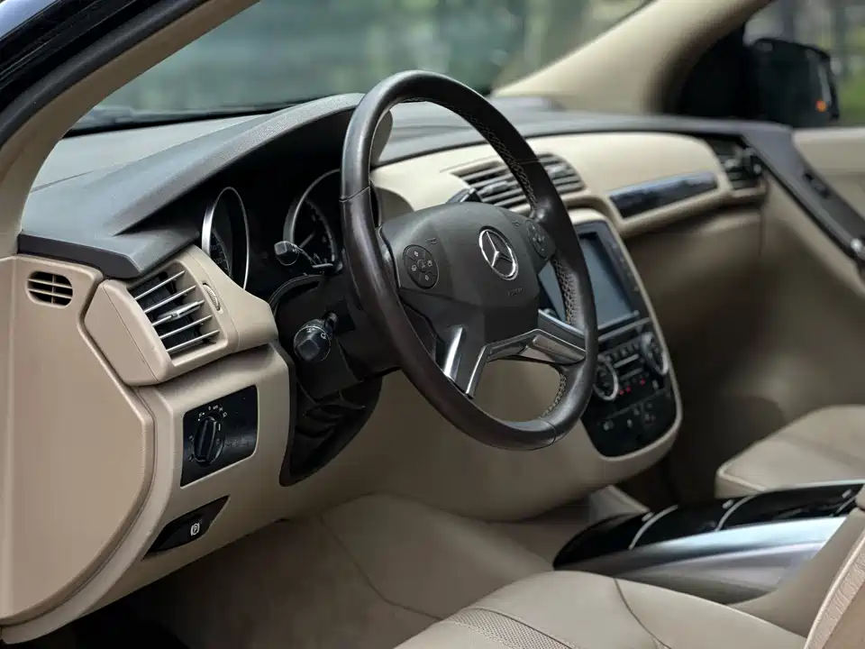 Mercedes-Benz R-class