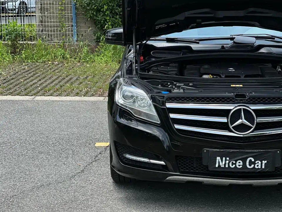 Mercedes-Benz R-class