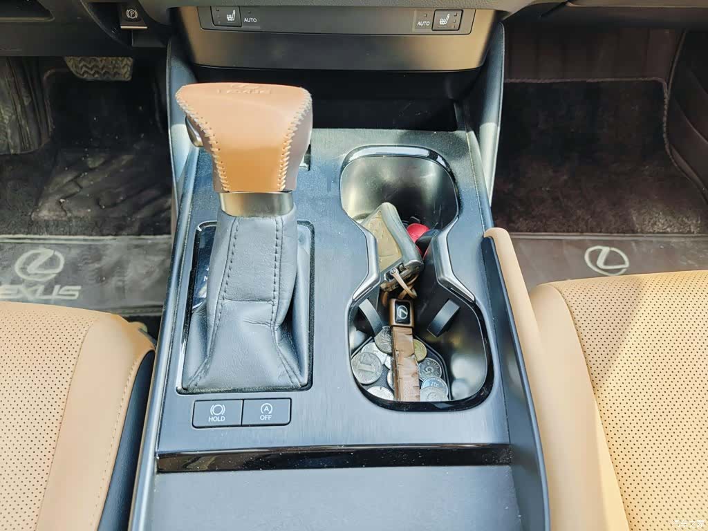Lexus ES, 2024 12