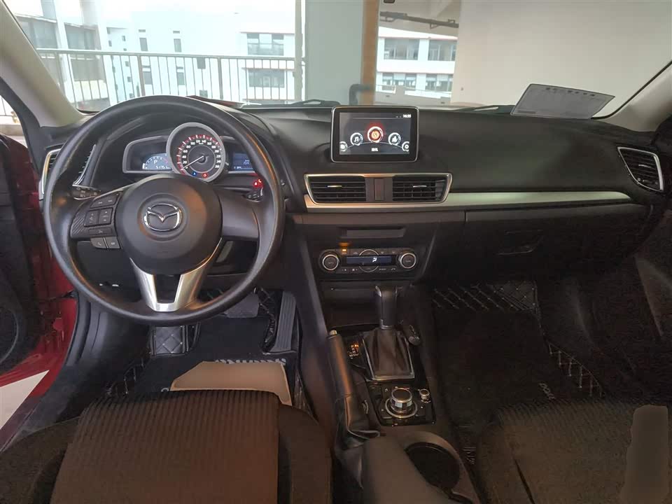 Mazda 3 Angkesaila