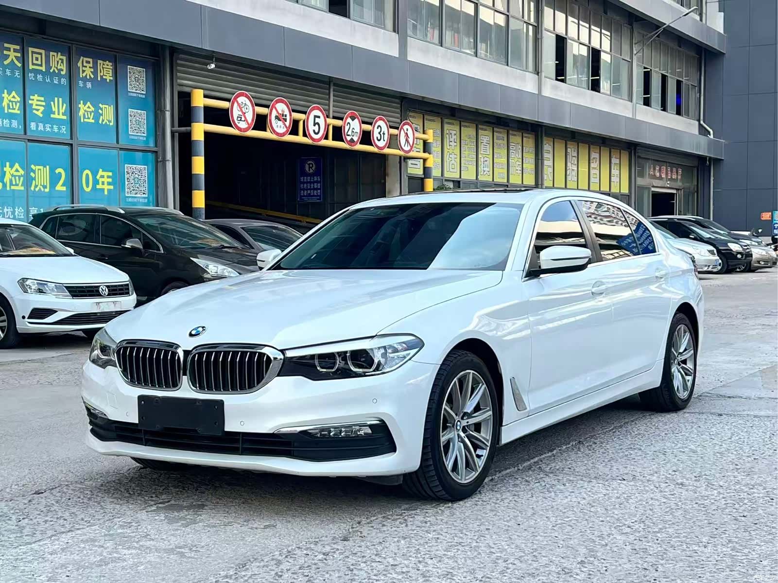 BMW 5 Series, 2018 1