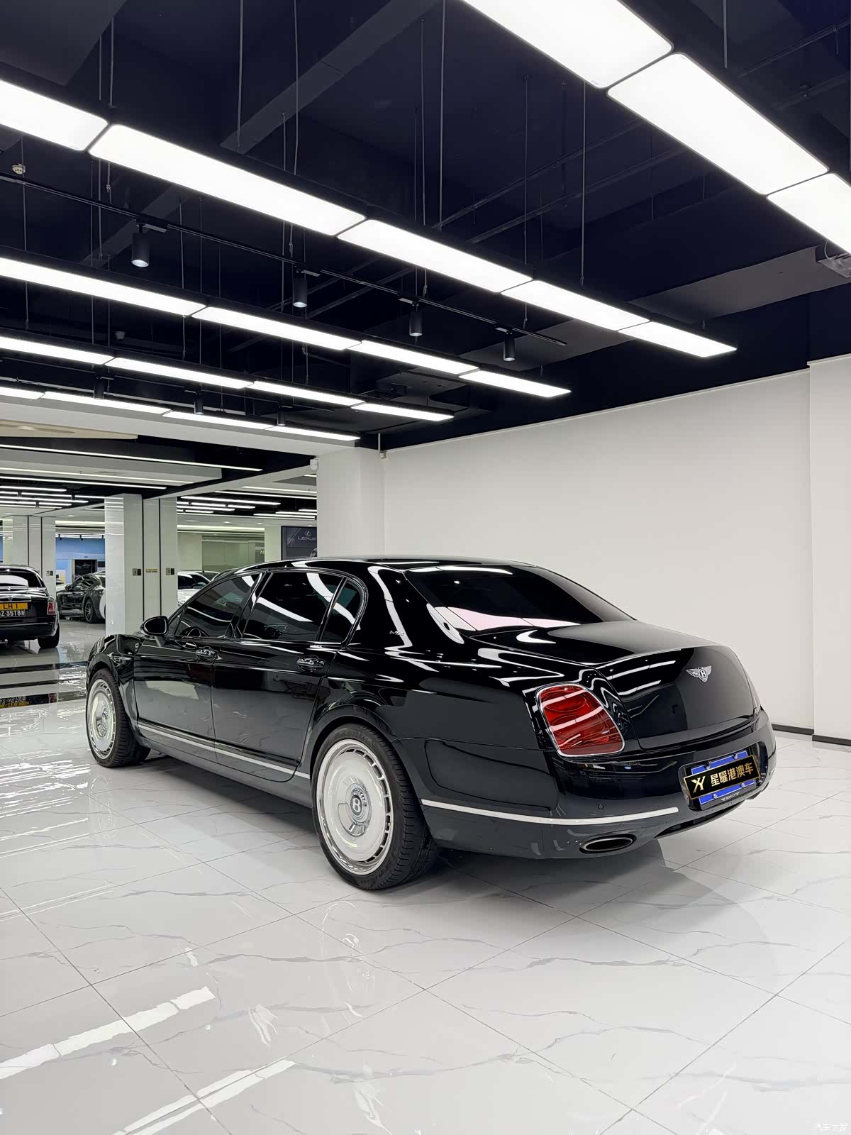 Bentley Flying Spur, 2009 4