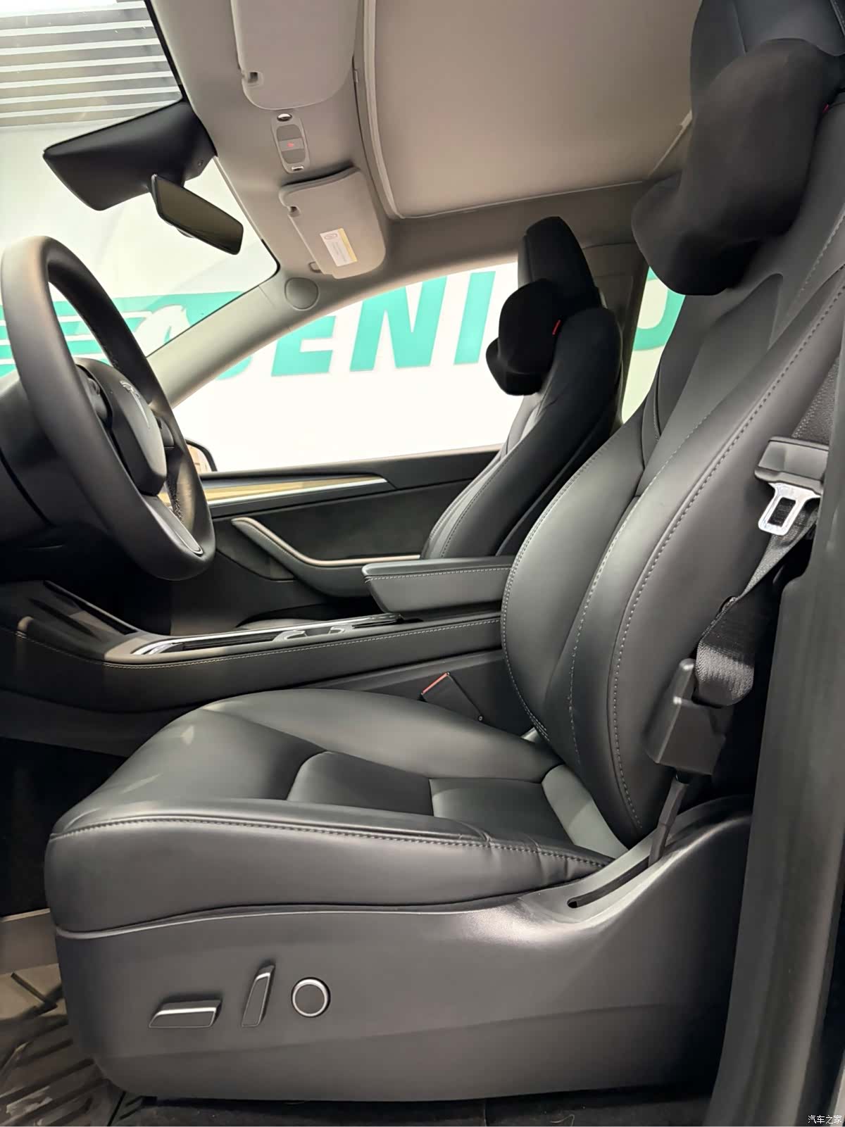Tesla Model Y, 2022 11