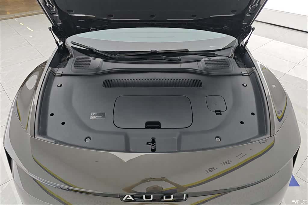 Audi E5, 2026 10