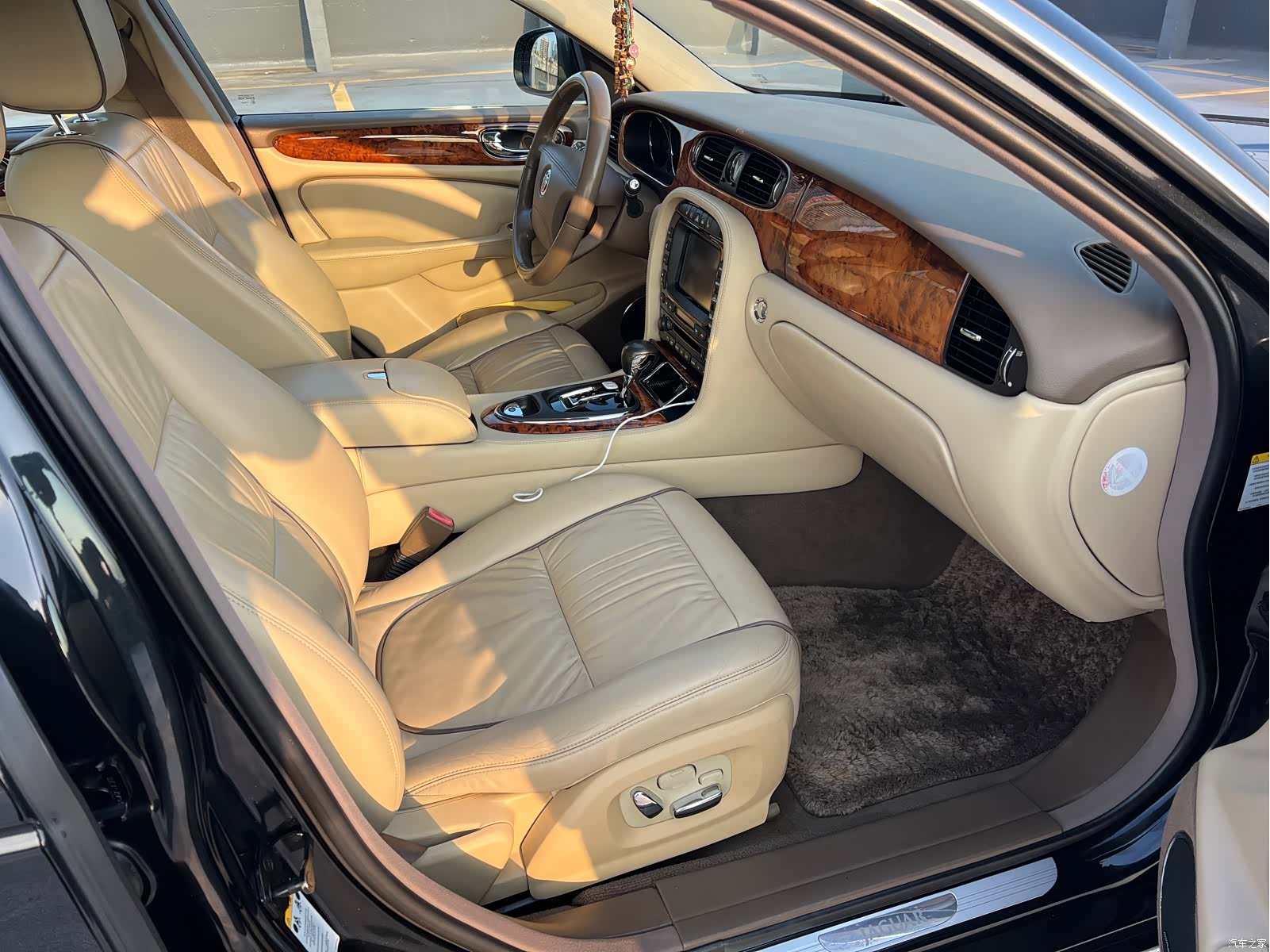 Jaguar XJ, 2009 10