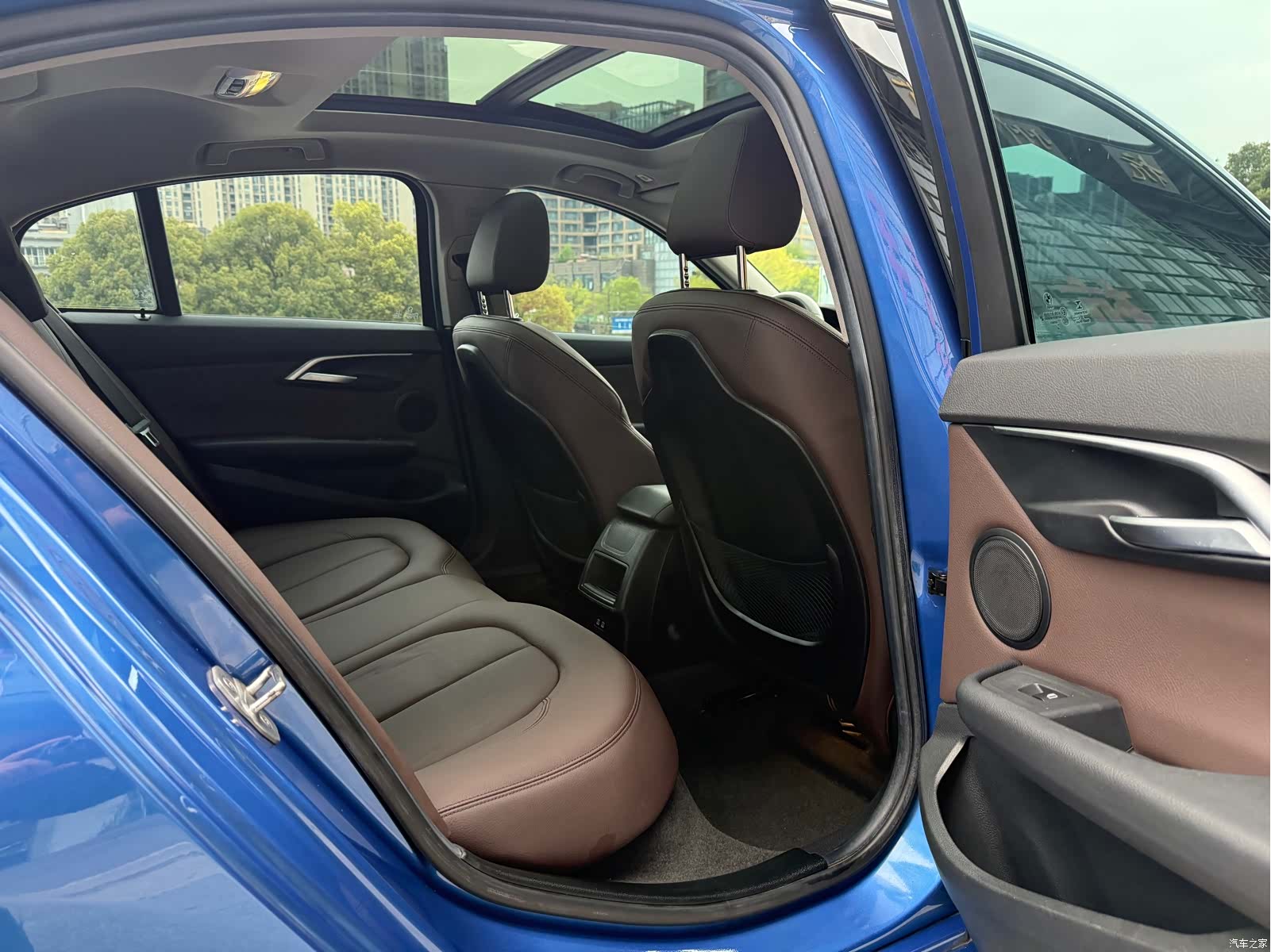 BMW 1 Series, 2019 16