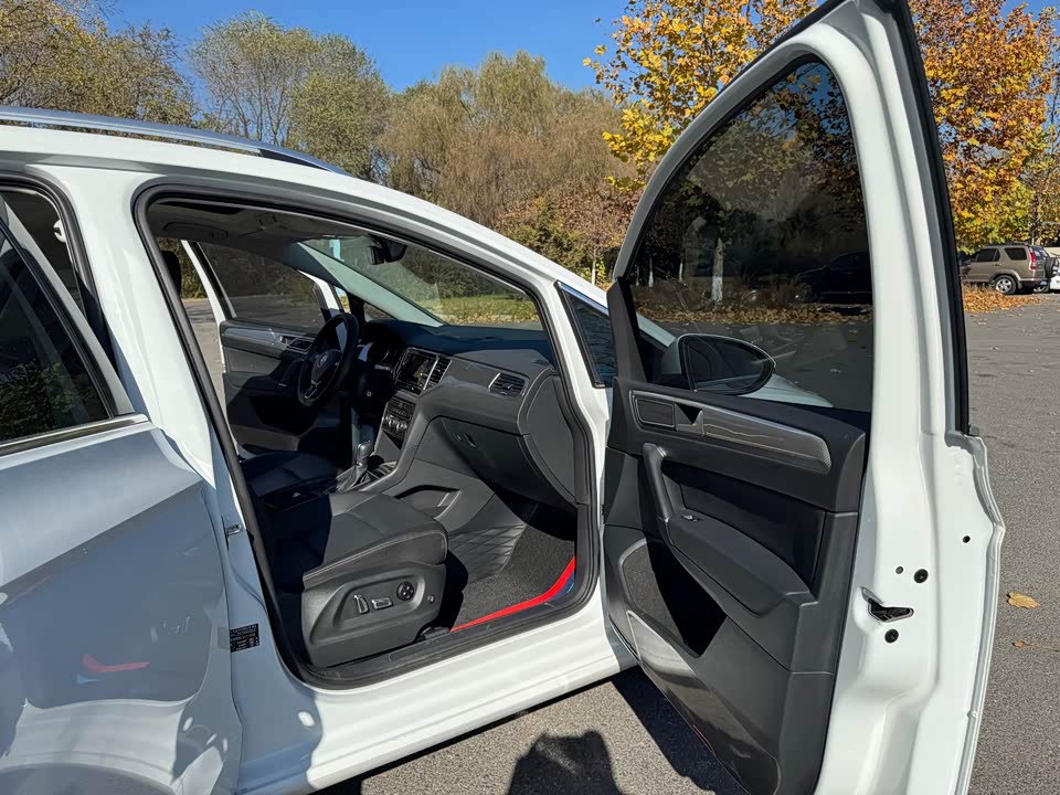 Volkswagen Golf*Jiayu