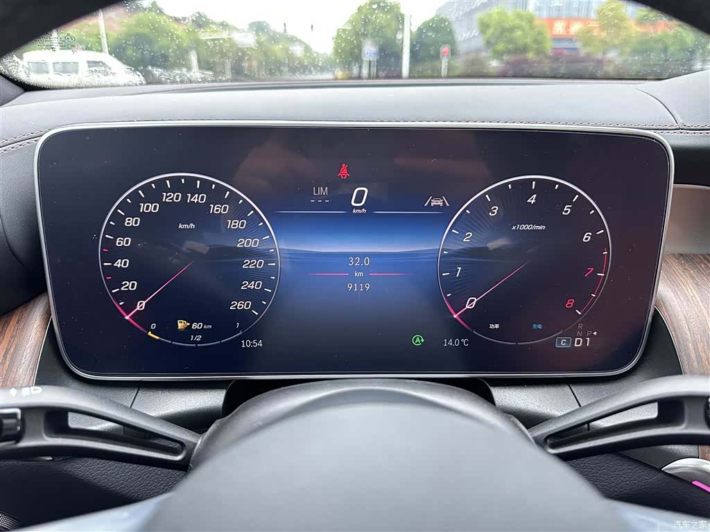 Mercedes-Benz GLC, 2025 13