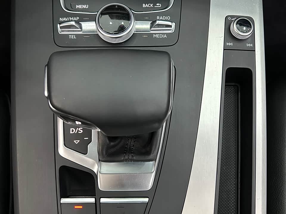 Audi Q5L Audi Q5L