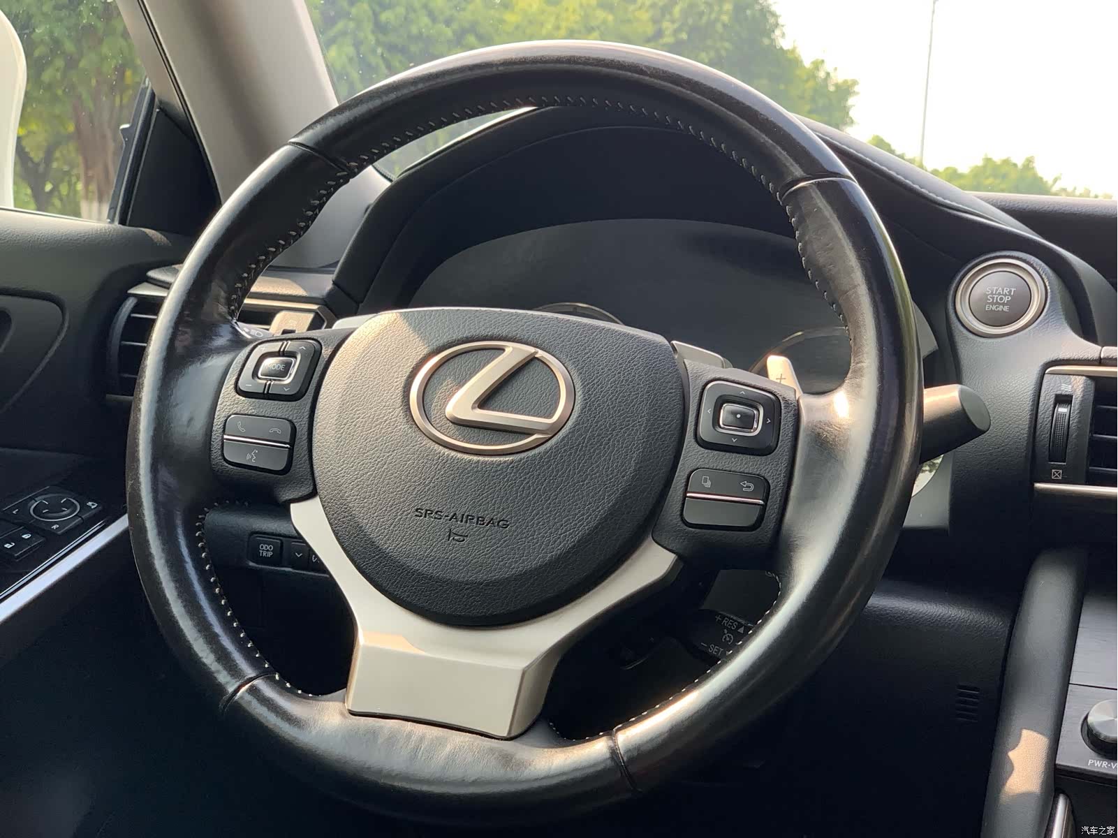 Lexus IS, 2018 15