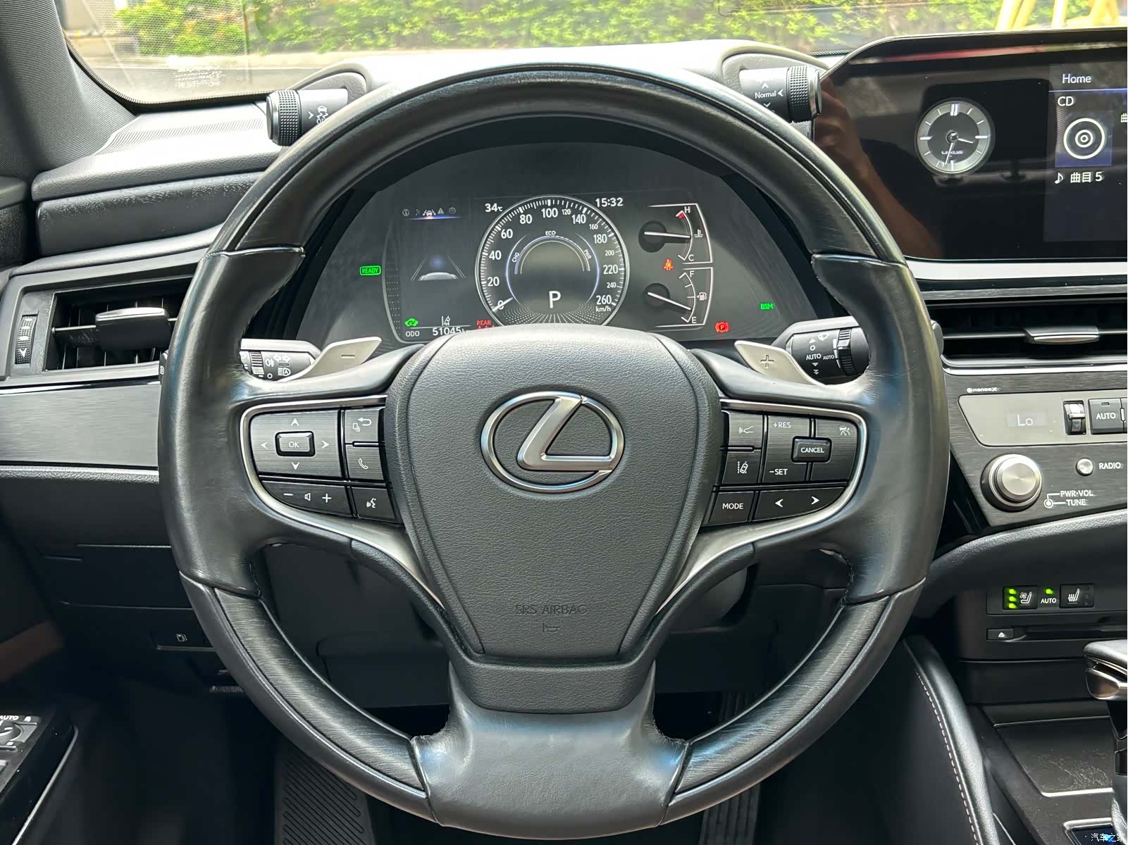 Lexus ES, 2022 16