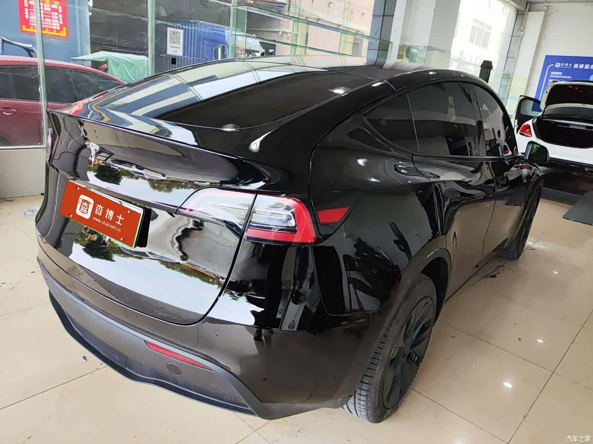 Tesla Model Y, 2024 2